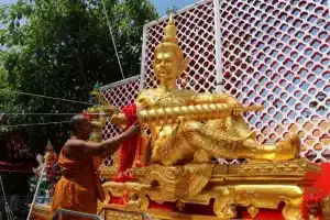 ข่าวหวย บวงสรวงท้าวเวสสุวรรณ 1-11-65