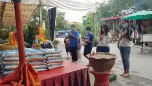 ข่าวหวย หลวงพ่อรวย 1-11-65