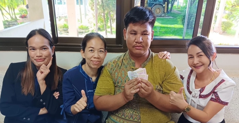 ข่าวหนุ่มกาฬสินธุ์ถูกหวย 1-9-66