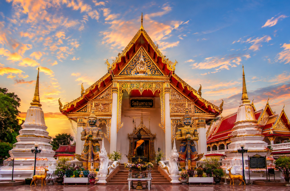 วัดอินทาราม จังหวัดพระนครศรีอยุธยา ไหว้หลวงพ่อธรรมจักรขจัดภัย เสริมสิริมงคล